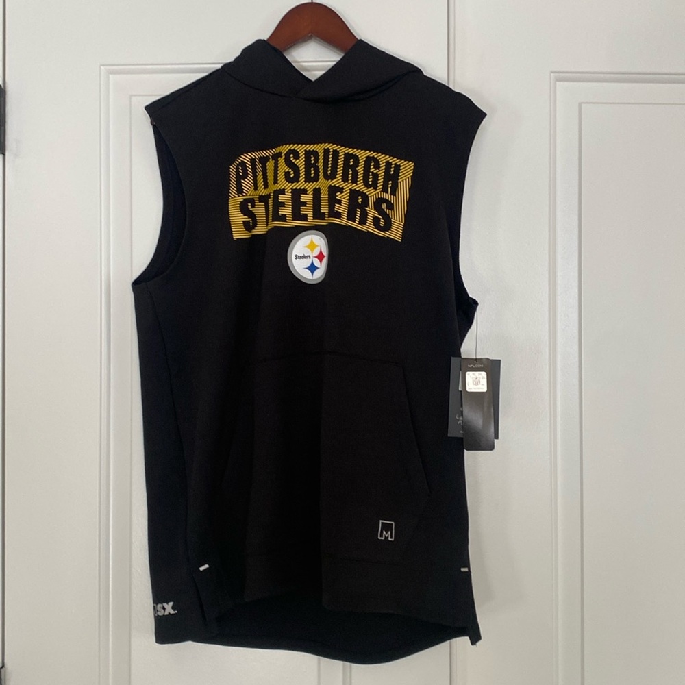 NWTs Pittsburgh Steelers Mens Large sleeveless Hoodie.